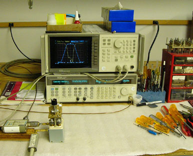 microwave_test_lab-02.jpg (171606 bytes)