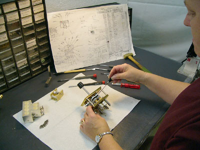 precision_assembly.jpg (151304 bytes)